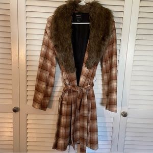 Contemporary drop shoulder coat 🤍